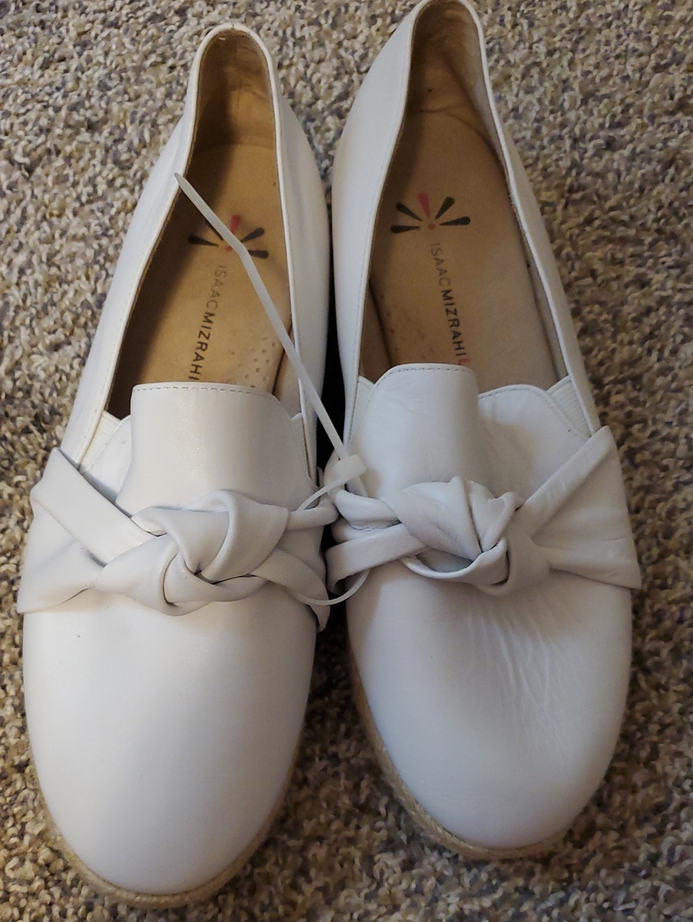 Isaac Mizrahi White Leather Knot-Detail Loafers